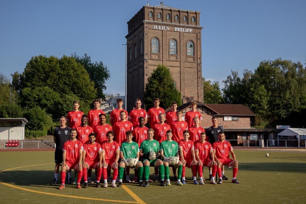 Offizielles Mannschaftsfoto der 1. Mannschaft von Concordia Wiemelhausen, Saison 2026/27